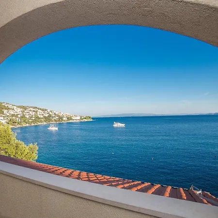 Guest house Apartments Villa Sea 1838 3*
