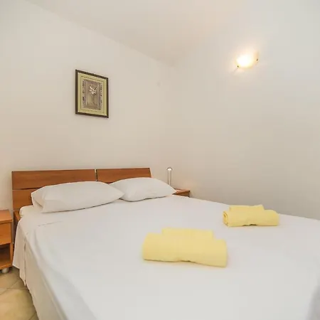 Apartments Villa Sea 1838 Guest house Trogir
