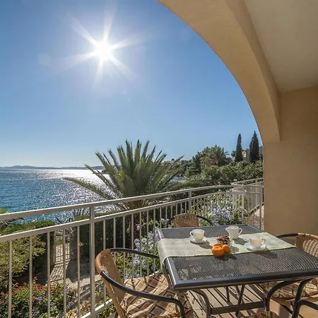 Apartments Villa Sea 1838 Guest house Trogir