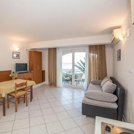 Apartments Villa Sea 1838 Guest house 3*