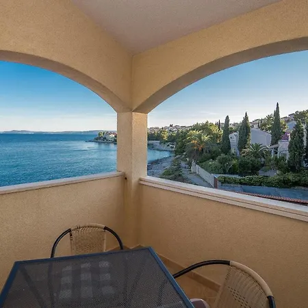 Guest house Apartments Villa Sea 1838 Trogir