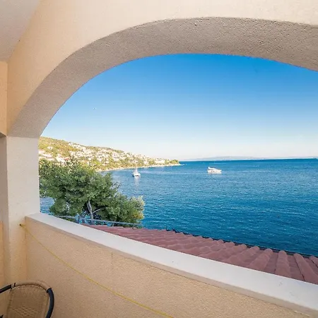 Guest house Apartments Villa Sea 1838 3*