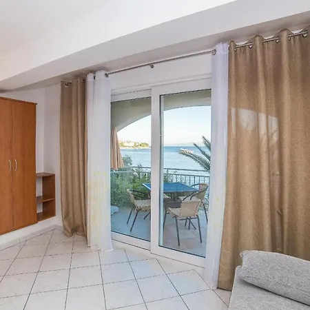 Гостевой дом Apartments Villa Sea 1838 Трогир