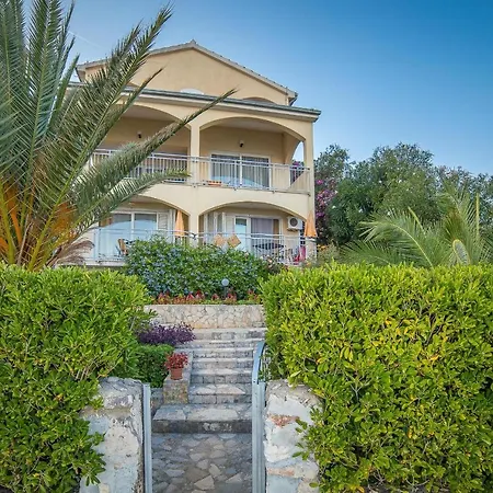 Apartments Villa Sea 1838 Гостевой дом 3*