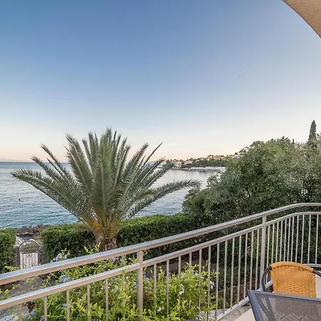 Apartments Villa Sea 1838 Гостевой дом