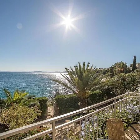 Apartments Villa Sea 1838 Трогир